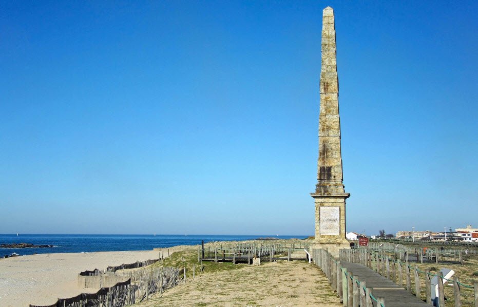 Praia da Memória, Portugal
